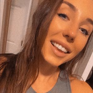 Meet your Posher, Victoria